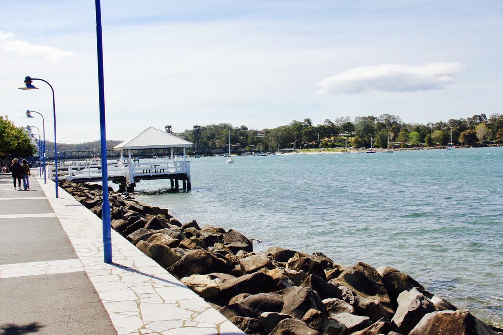 Zorba Waterfront Motel Batemans Bay Exterior photo