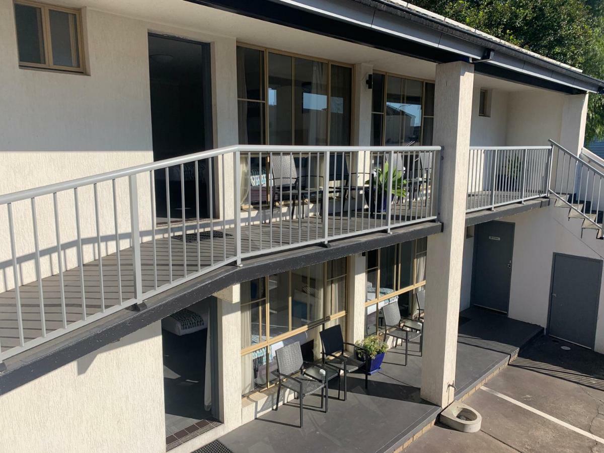 Zorba Waterfront Motel Batemans Bay Exterior photo